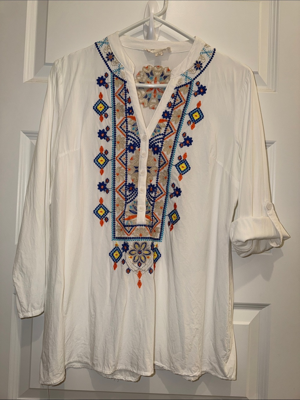 Luna Moon Women's White Embroidered V-Neck Tunic with Multicolor Folk Stitching